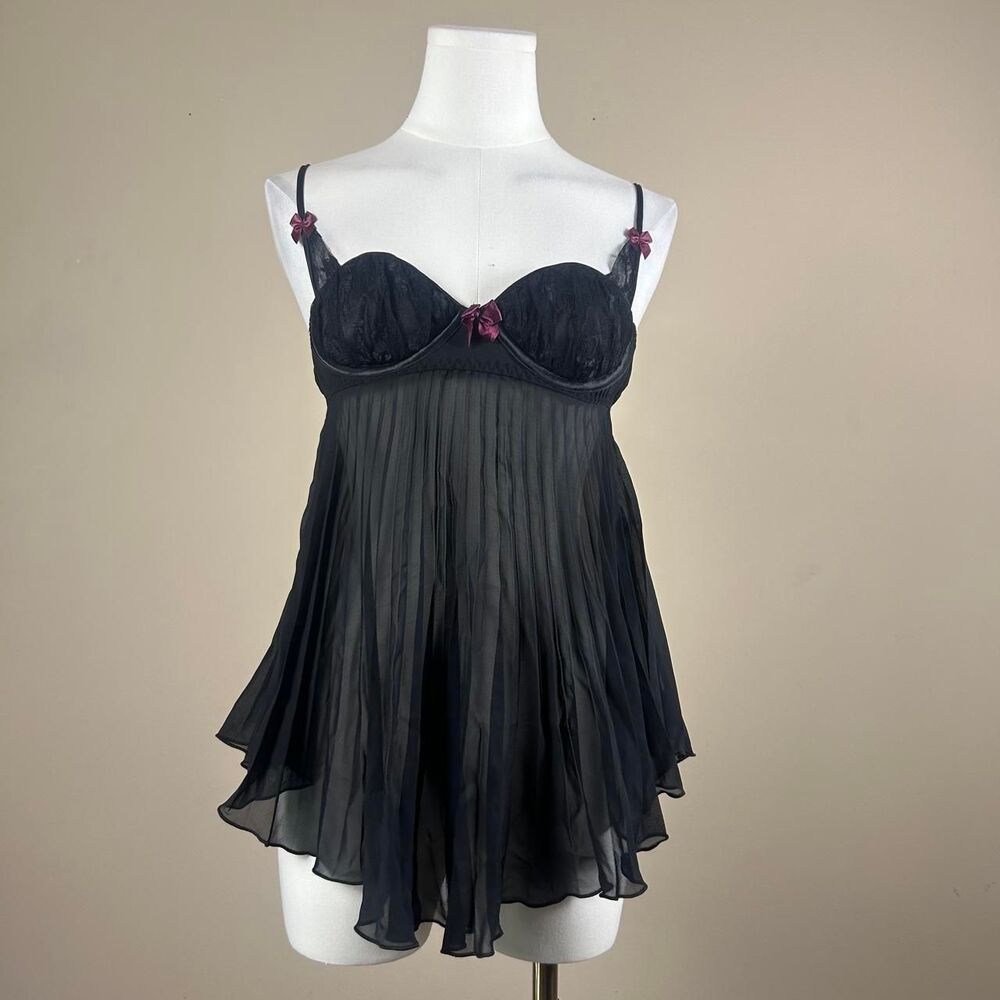 Cinema Etolie Mauve and Black Ruffle Pleated Slip